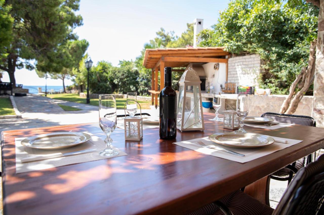 Seaside Haven Kineta Villa ภายนอก รูปภาพ