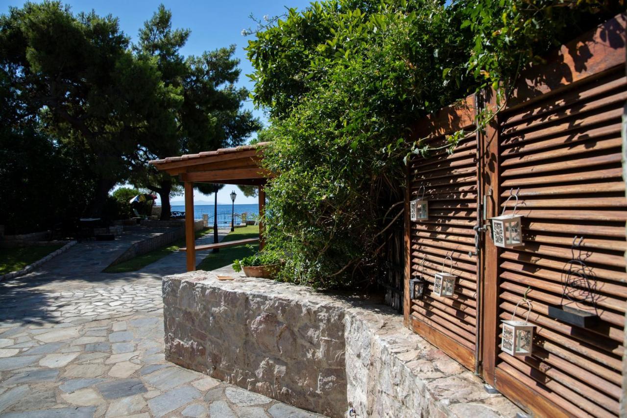 Seaside Haven Kineta Villa ภายนอก รูปภาพ