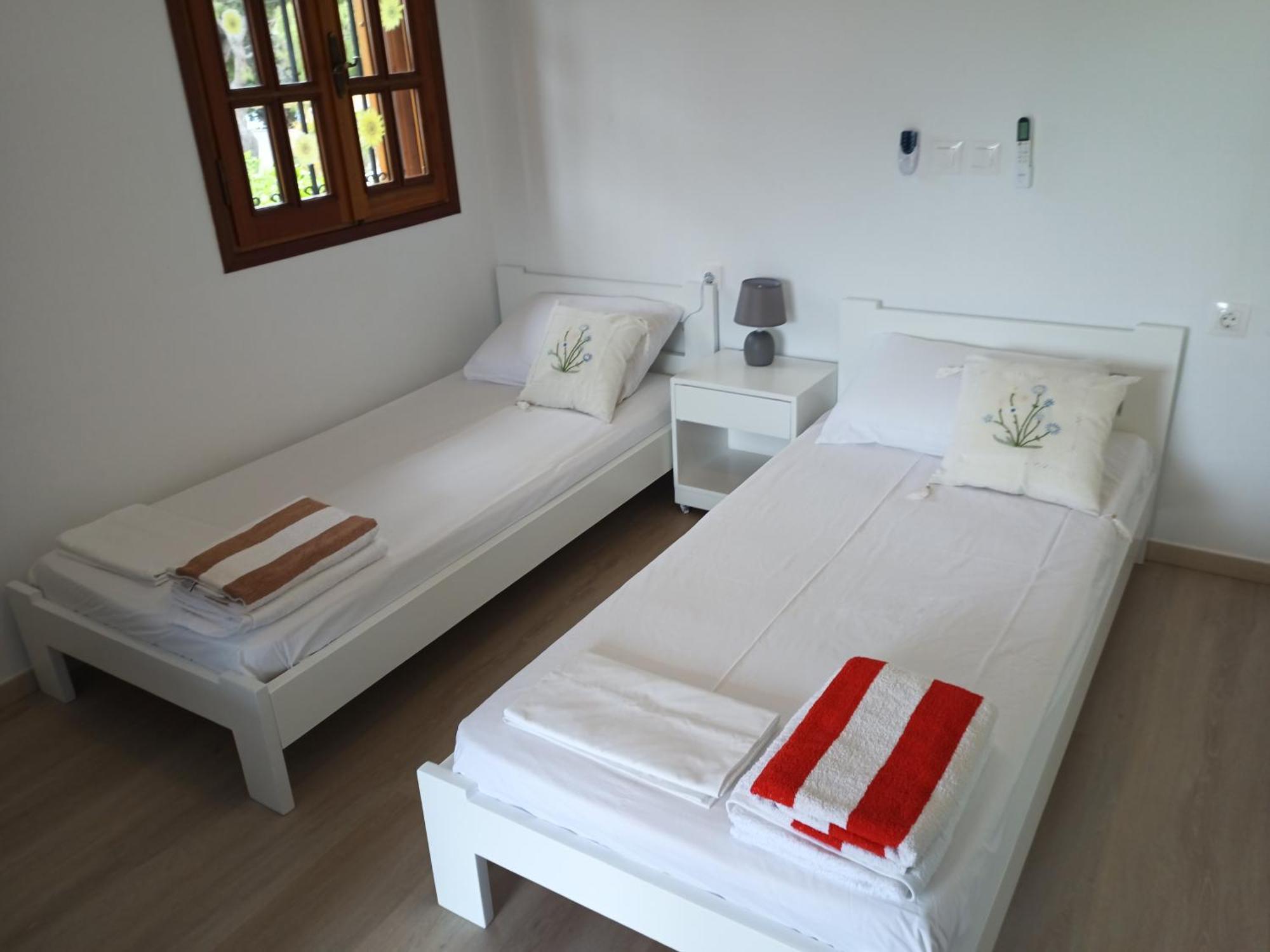 Seaside Haven Kineta Villa ภายนอก รูปภาพ